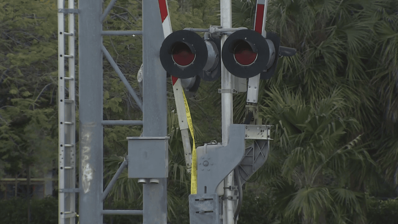 1 dead after Brightline train strikes pedestrian in Fort Lauderdale