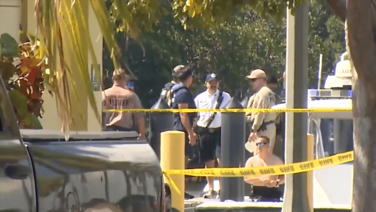 1 killed, 1 hospitalized after vessel loses control  in Biscayne Bay