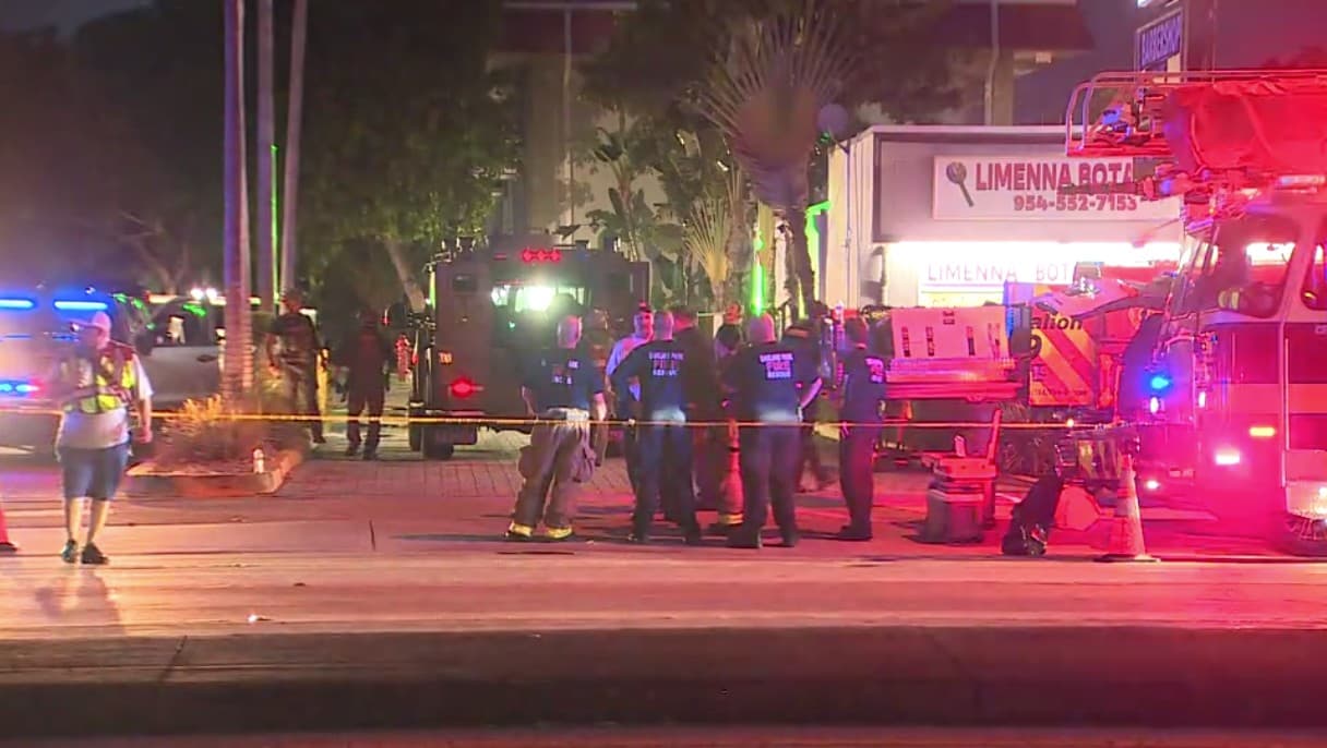BSO responds to barricaded subject armed with a knife in Oakland Park