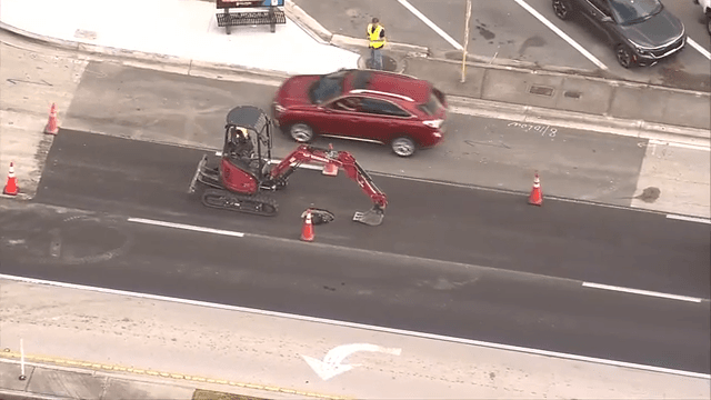 Crews work to repair sinkhole in Fort Lauderdale