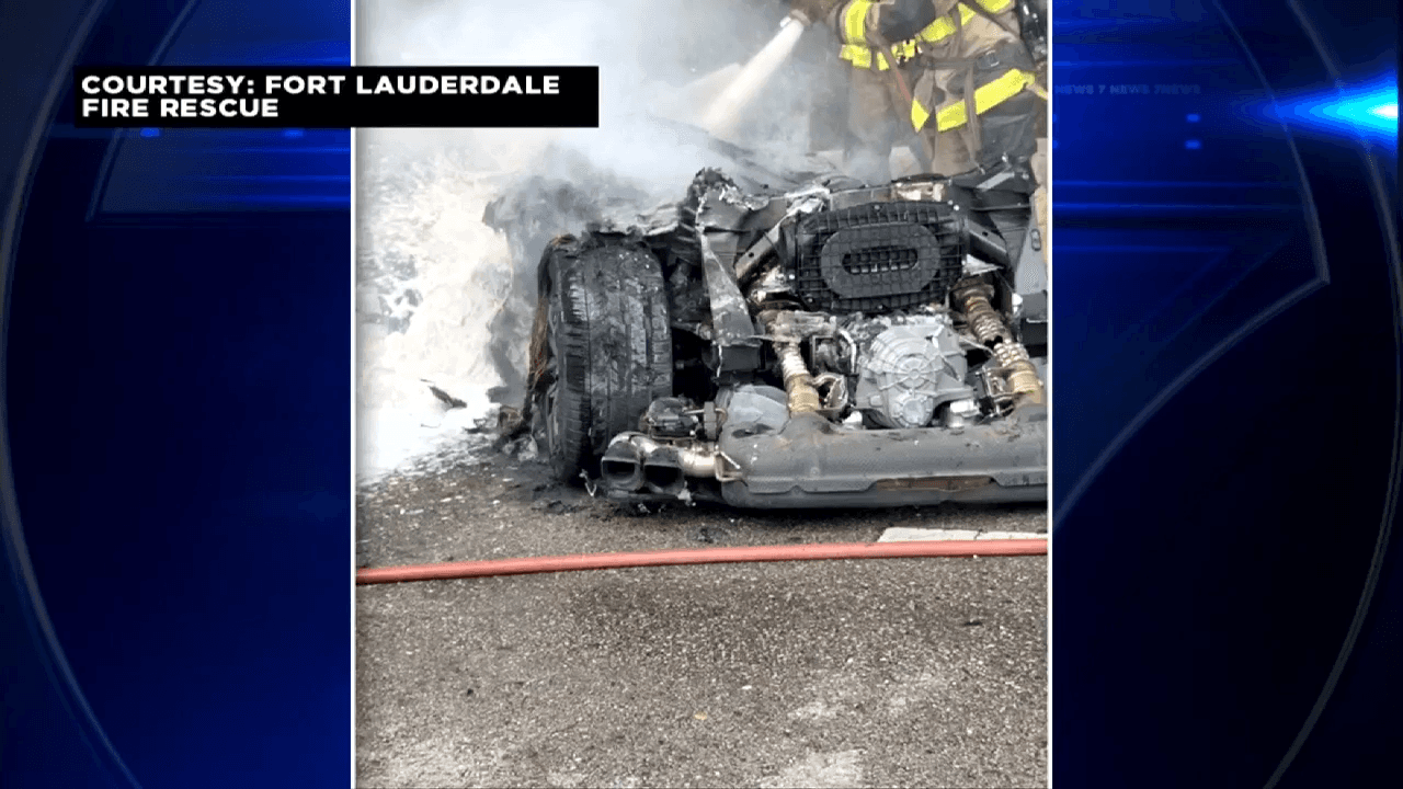 Fiery crash after a car hits a tree in Fort Lauderdale