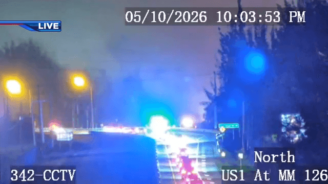 Fire crews fighting brush fires causing major traffic in Florida City