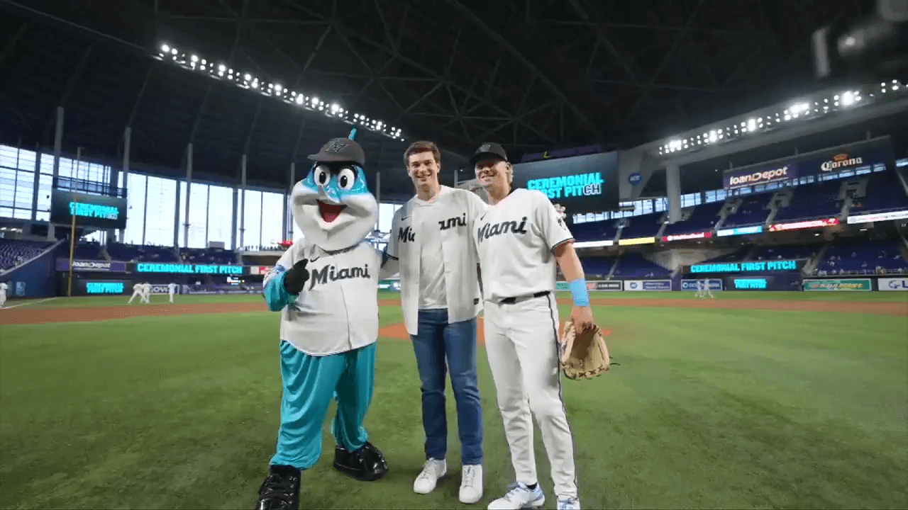 Heisman winner Fernando Mendoza throws out first pitch for Marlins