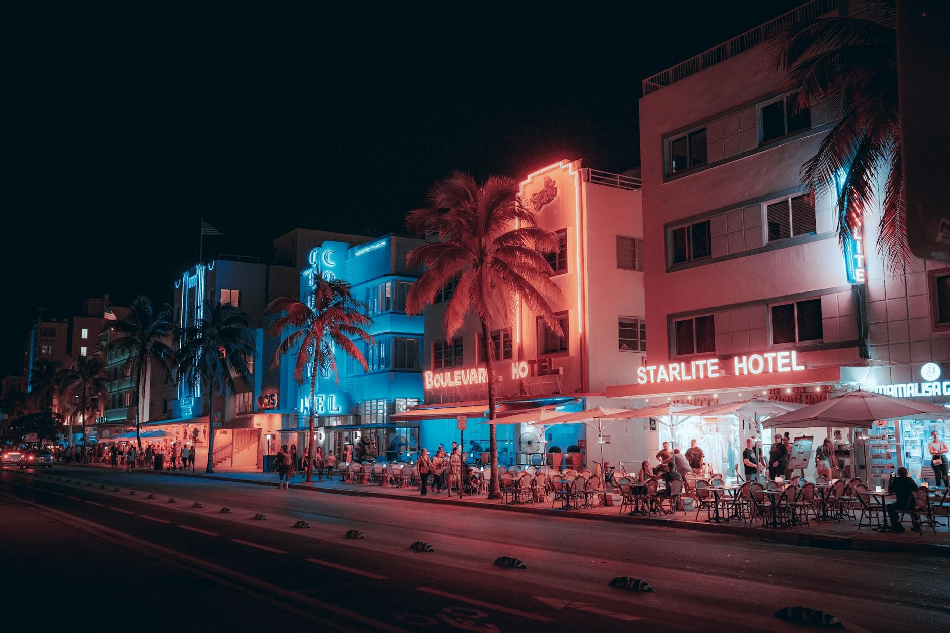 South Beach's Iconic Art Deco District: A Walking Tour