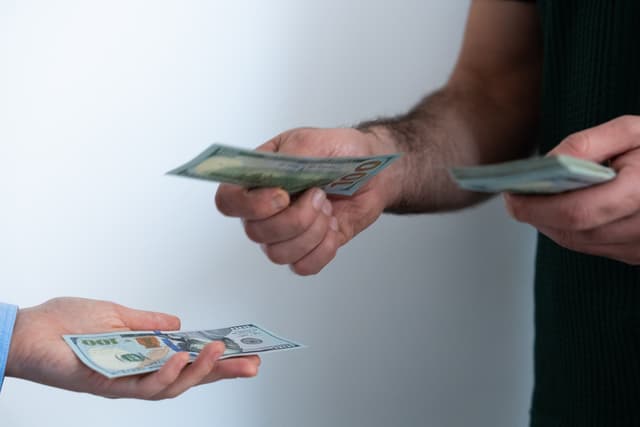 Yes, People Still Use Cash — a Lot More Than You’d Expect