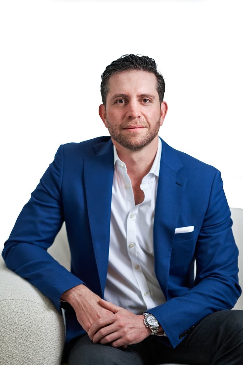 Dr. Harry M. Salinas, MD