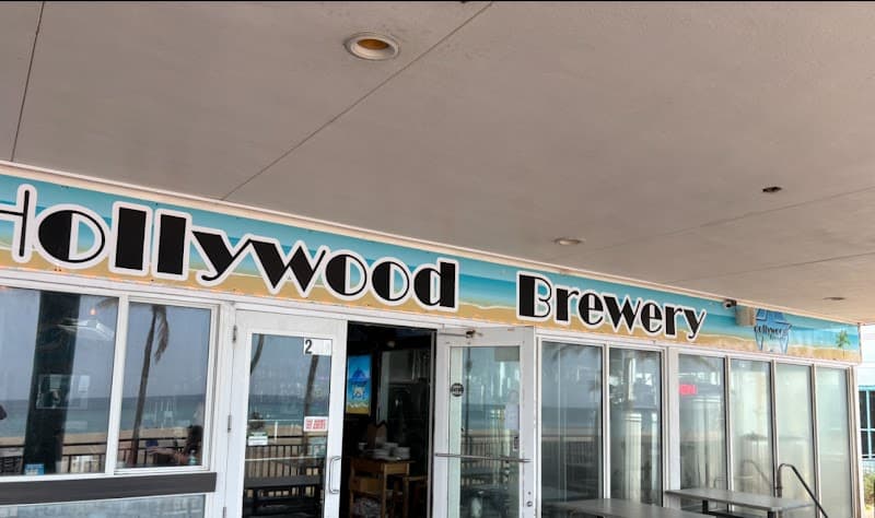 Hollywood Brewery Bar & Grill