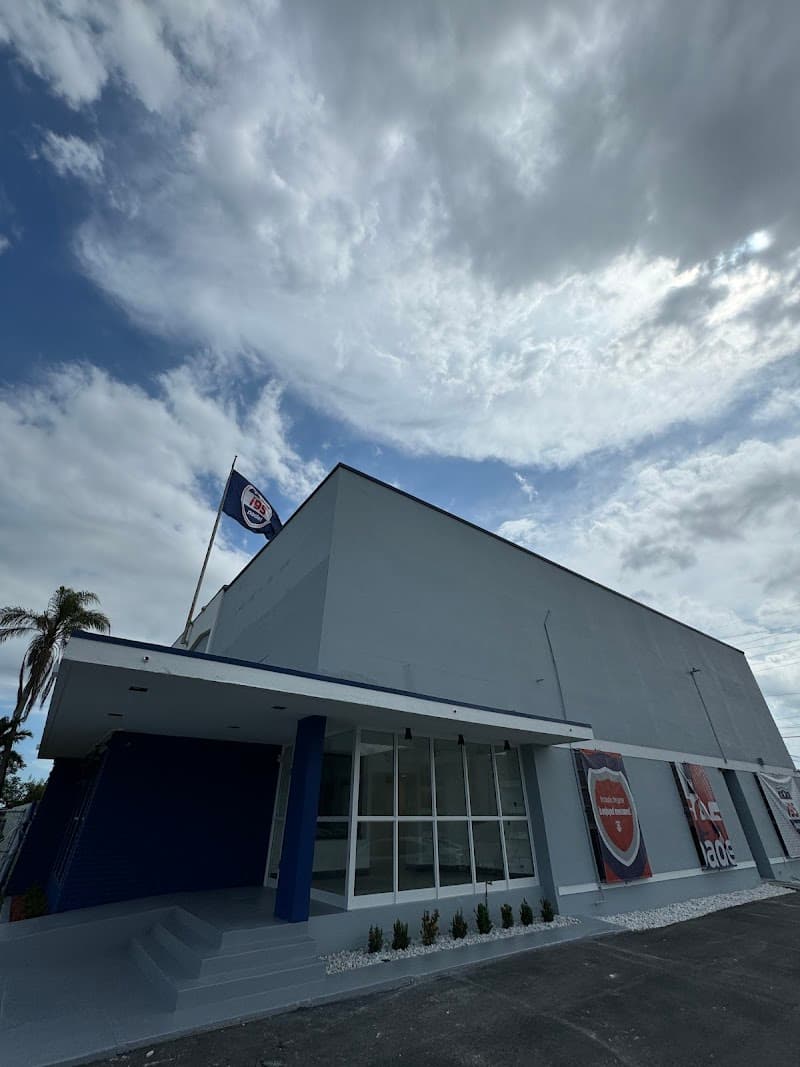 i95 Padel Club Miami