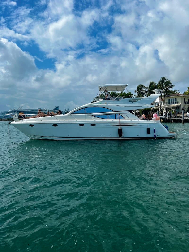 Miami Beach Yacht Club