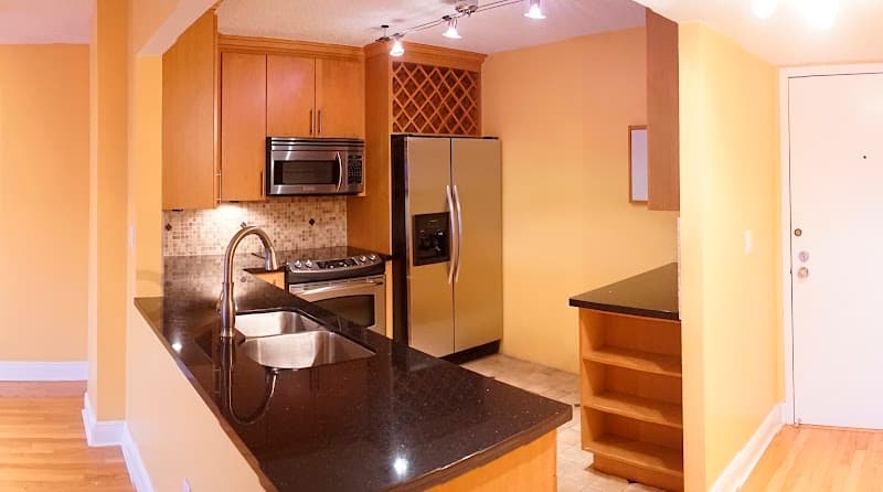 Normandy Shores Yacht & Countr