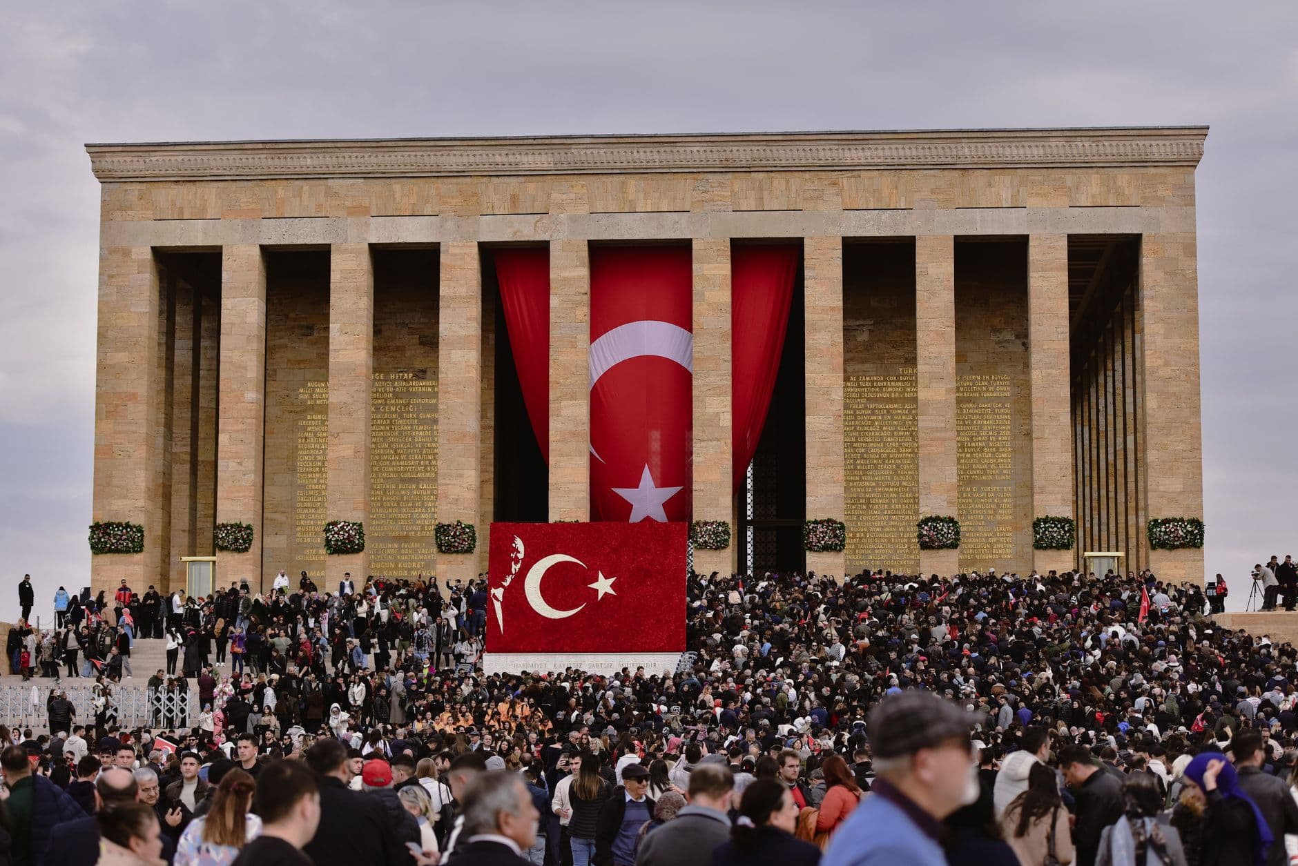 Ankara Summit Erupts as Trump Revives Demand for U.S. Control of Greenland (Video)