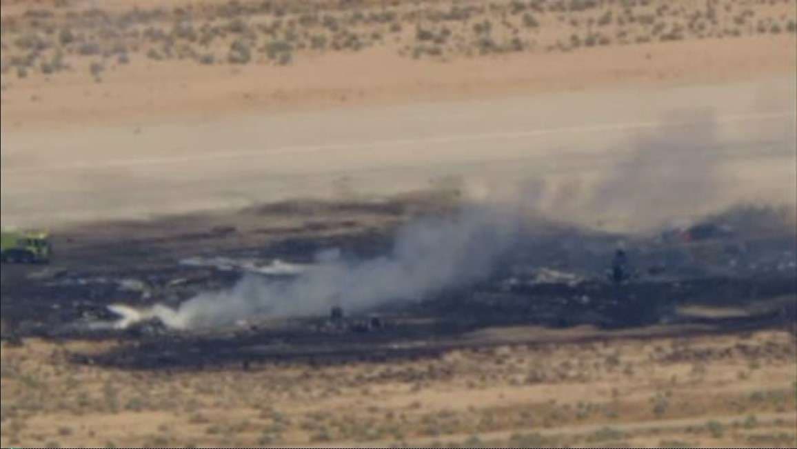 B-52 on test flight plunged at nearly a mile a minute before crashing, killing 8