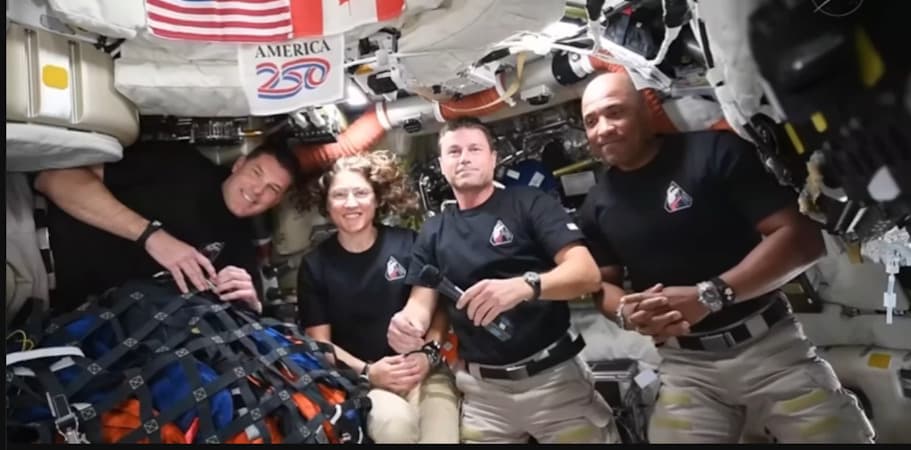 From the Moon to Mars: Trump Salutes Artemis II Crew After Historic Lunar Flyby (Video)