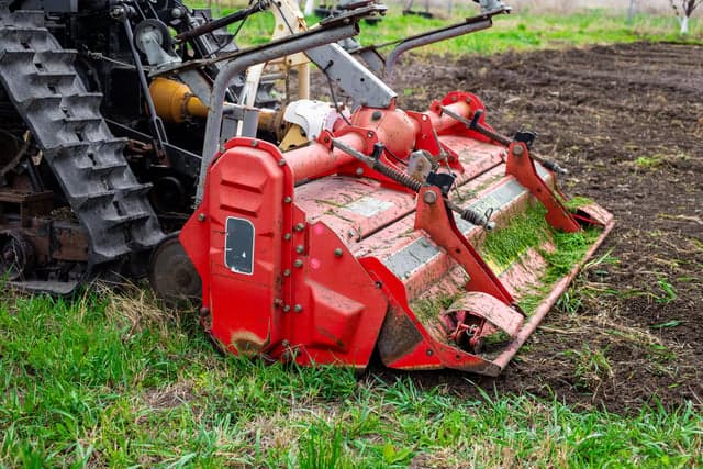Large Scale Vegetation Management: The Operational Advantages Of Forestry Mulchers