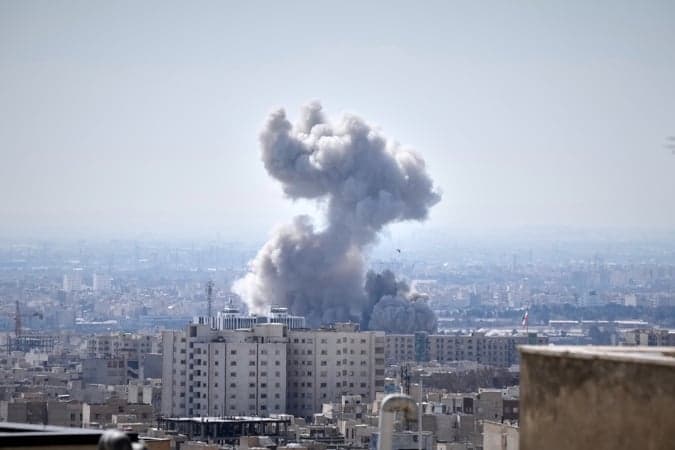 Middle East In Flames as Iran Retaliates for Khamenei Death; US Reports First Combat Fatalities (Videos)