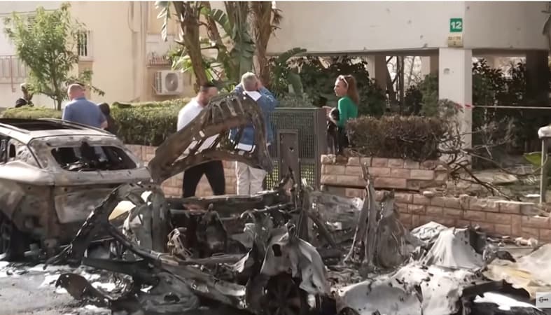 Middle East on the Brink: Iran and Houthis Launch Joint Strike as Anti-War Dissent Climbs in Israel (6 – Videos)