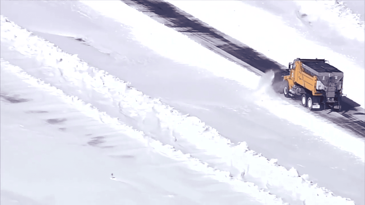 Power outages, piles of snow vexing parts of Northeast in snowstorm aftermath