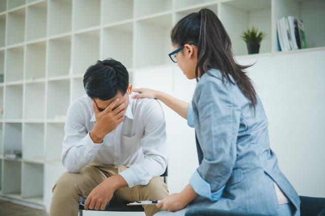 Scientists Say These 3 Habits Can Cause a Decline in Mental Health