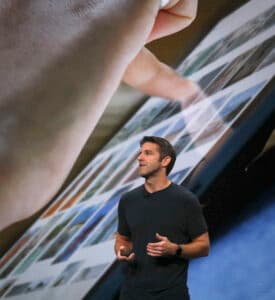 Tim Cook to Step Down as Apple CEO; John Ternus Named Successor in Historic Leadership Transition