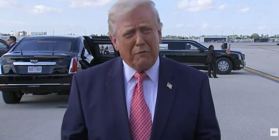 Trump Bypasses Congress to Pay TSA as DHS Funding Stalemate Hits Day 42 (Video)