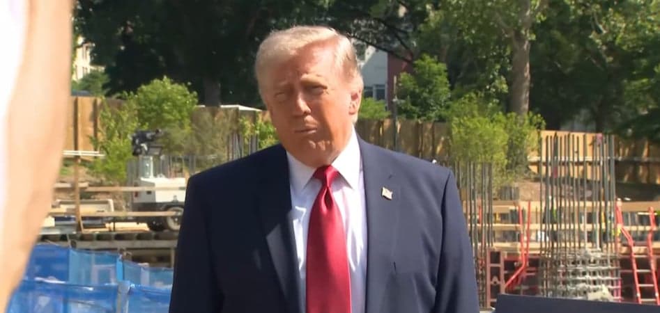 Trump Touts ‘Six-Inch Bulletproof Glass’ at White House Ballroom Huddle While Issuing Final Nuclear Warning to Iran (Video)