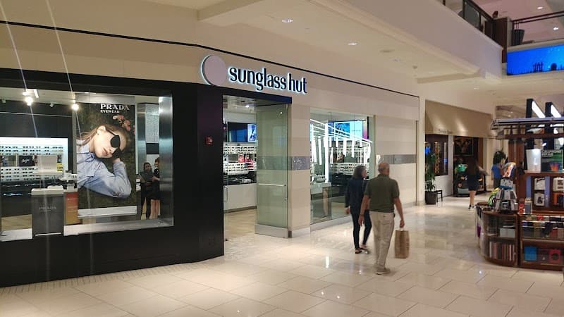 Sunglass Hut